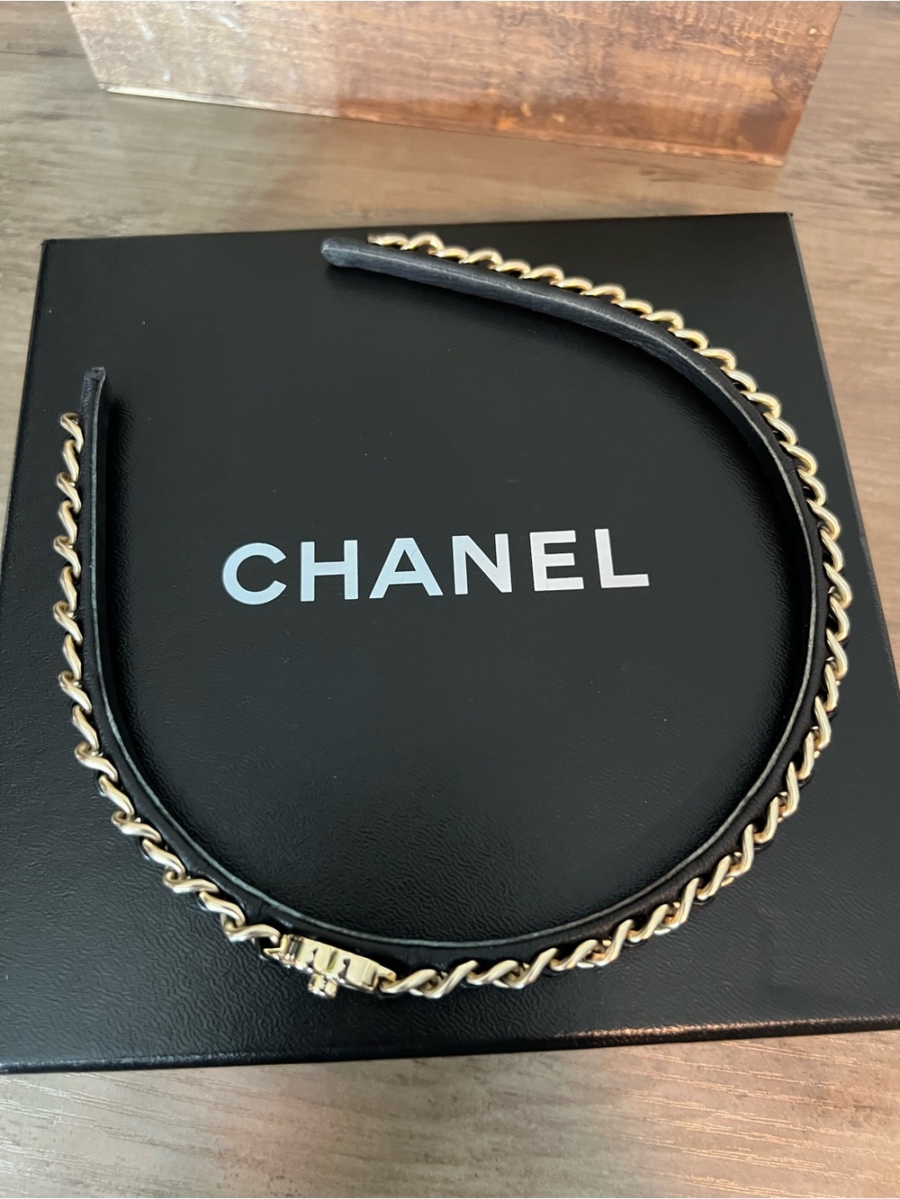 CHANEL Black Leather-Wrapped Gold Chain Headband with CC Charm - Picture 2 of 5